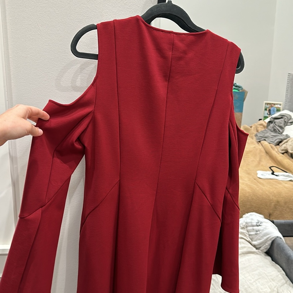 Red Dress - Picture 5 of 5